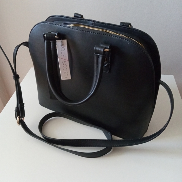 👜🖤Sole Society | Hand Bag🖤👜 / Crossbody Bag | Black & Gold | Never Used NWT - Picture 2 of 8